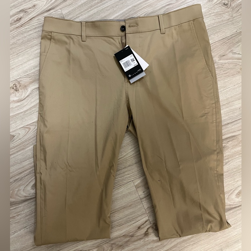 Men’s DriFit Nike Khaki Pants